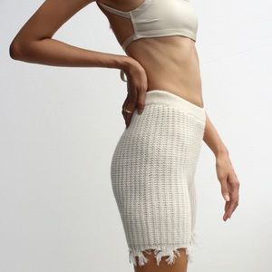 RUVE - NEVER WORN - brown knit short - ONE SIZE